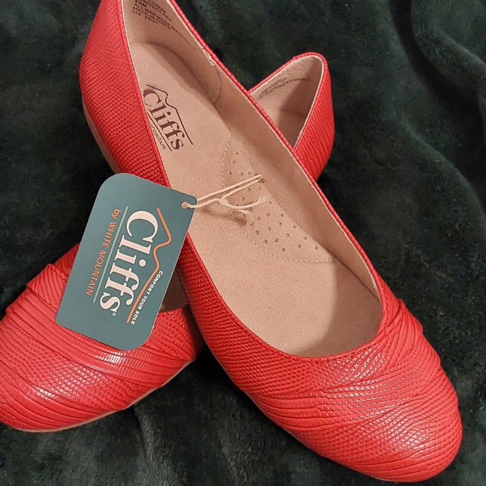 RED CLIFFS FLAT COMFORT SHOE, NEW WITH TAGS - Picture 5 of 16